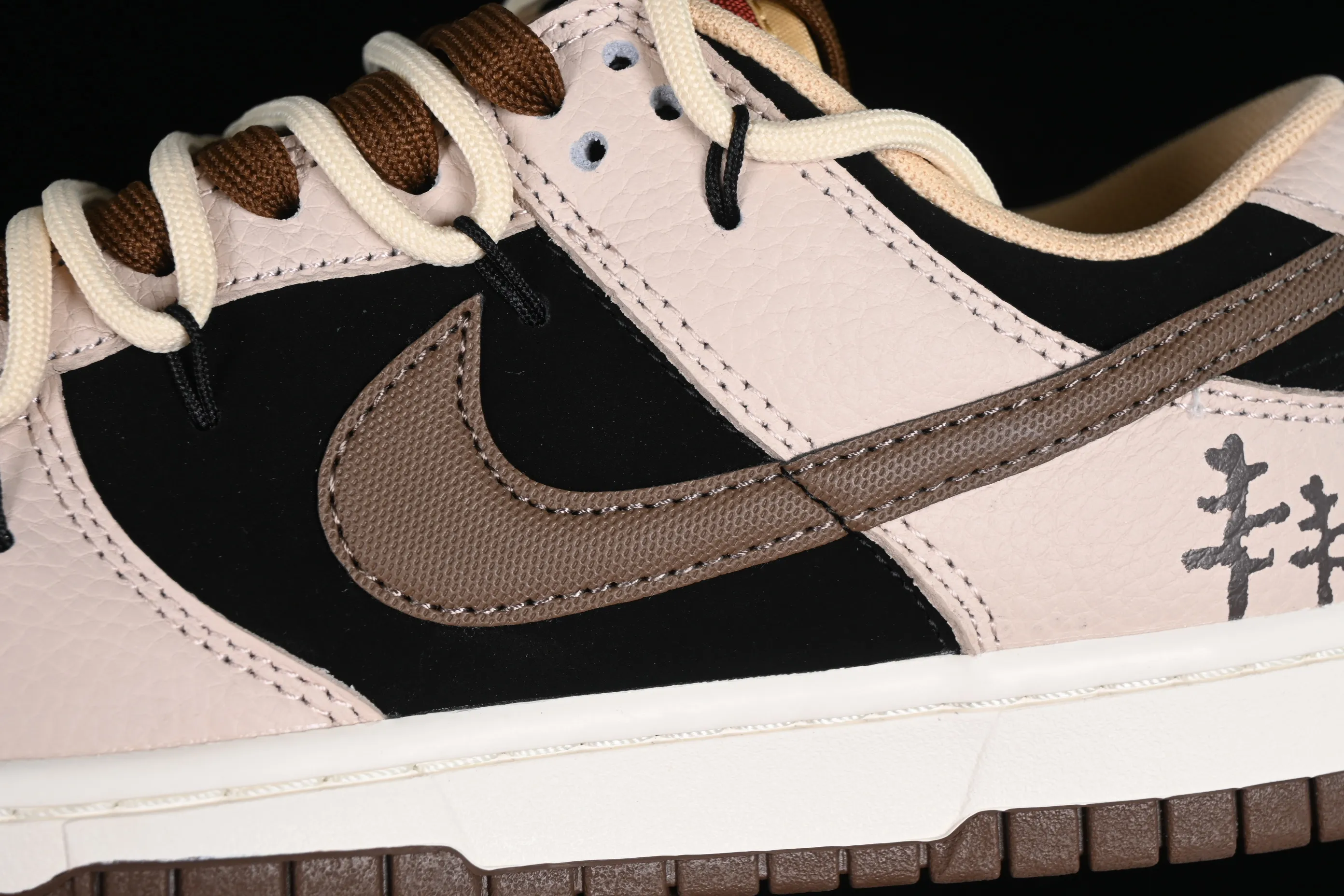 All Categories Nk SB Dunk Series Nk SB Dunk Low Low-top sneakers Nk Dunk Low Panda Prank-street lines graffiti distressed SB strap low-top casual sneakers DR9704-200